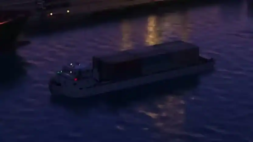 Shipyard De Hoop Brion design comparison image; not a GTA VI gameplay screenshot